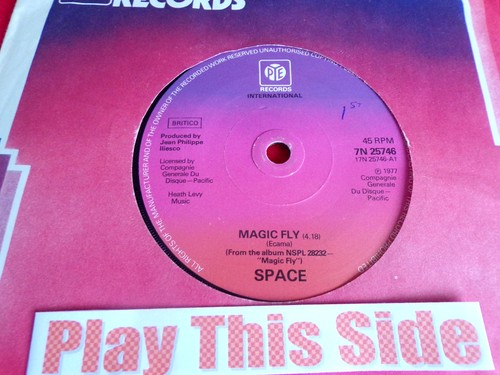 Space magic fly vinyl - magic, 7"