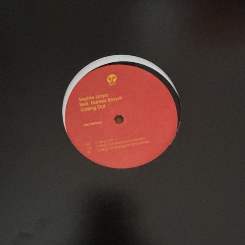 Sophie lloyd feat dames - sophie,