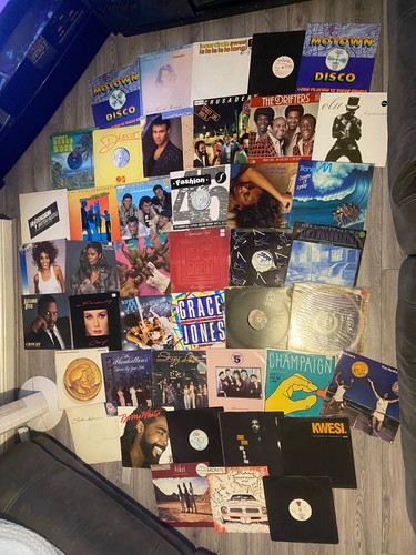Job lot x42 vinyl - job, 12"